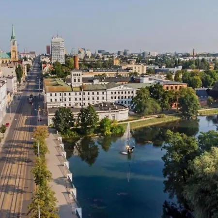 Lumina I 2br With Parking I Center I View * Лодзь